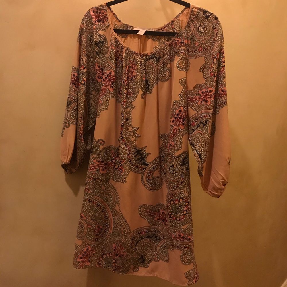 Peasant blouse, paisley print: for work or play!